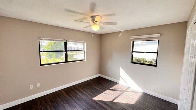 Building Photo - Timeless Charm Meets Modern Comfort in the Heart of Winter Park! WASHER & DRYER INCLUDED!