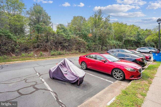 Building Photo - 6040 Havener House Way