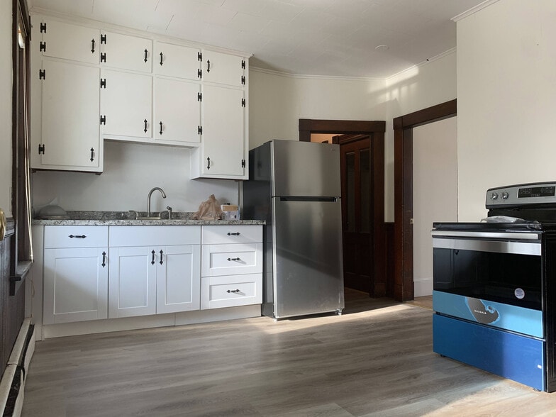 Kitchen - 201 Roxbury St