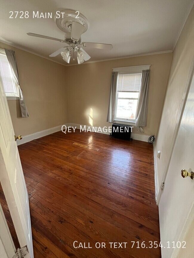 Building Photo - 2728 Main St