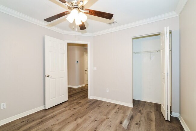 Building Photo - 354 Morning Creek Cir