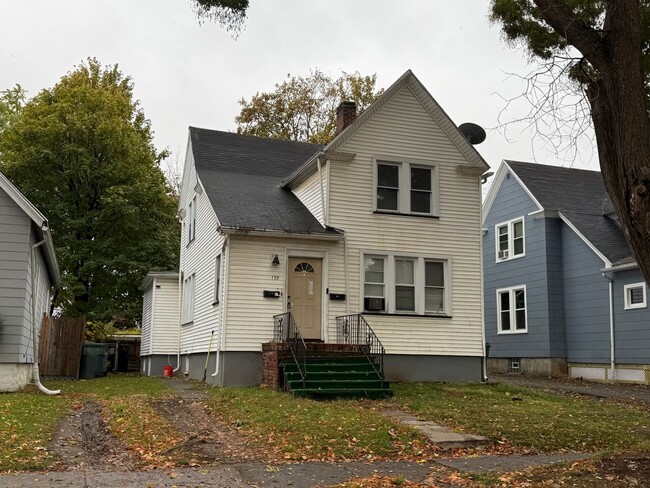 Building Photo - 201 Campbell Park