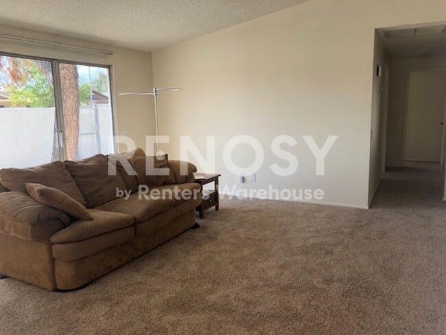 Building Photo - 3-BD, 2-BA Single Family House in Chandler!