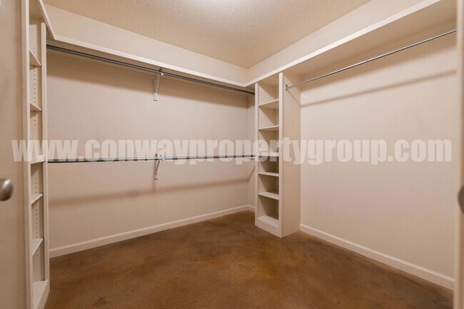 Building Photo - 965 Wineberry Rd