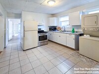 Building Photo - 63 Pinckney St