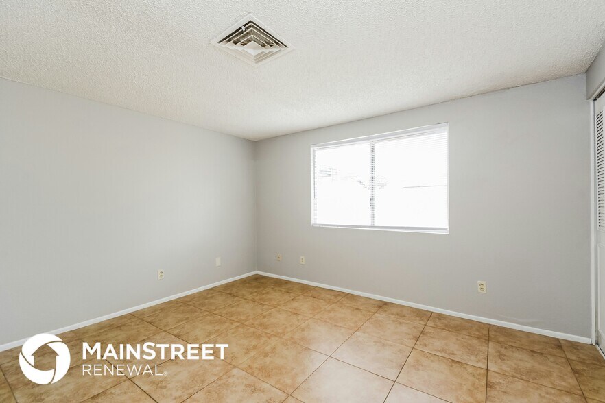 Building Photo - 2570 W Vereda De Las Nubes