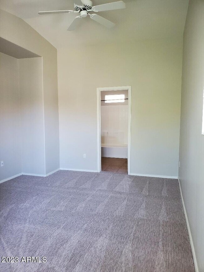 Building Photo - 2450 W Glenrosa Ave