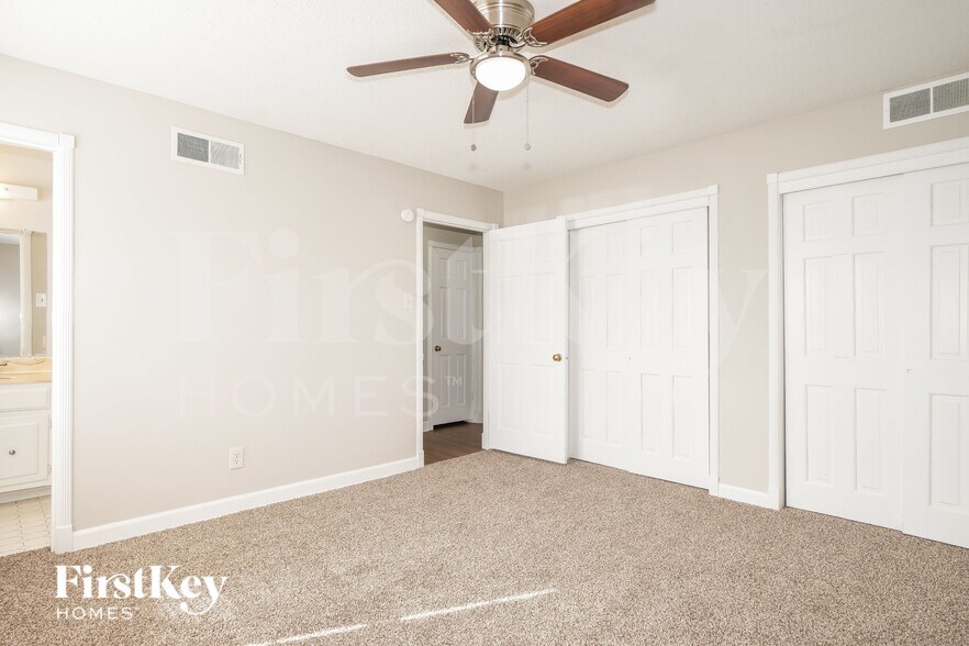 Building Photo - 2077 Oakvalley Rd