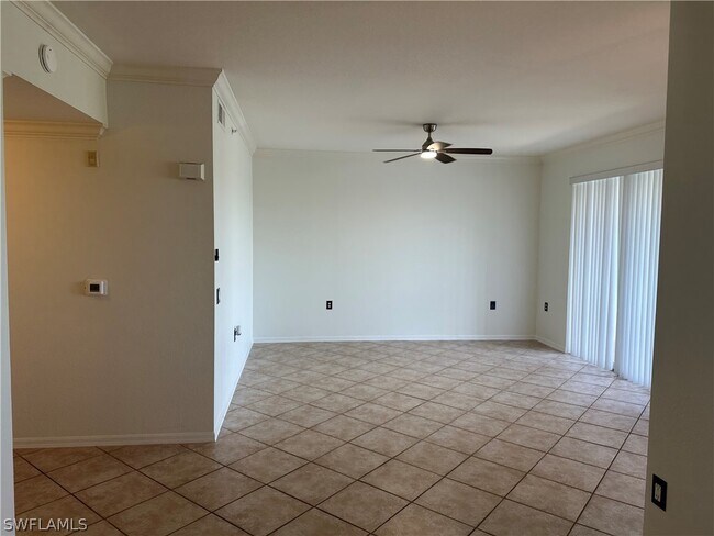 Building Photo - 8490 Kingbird Loop