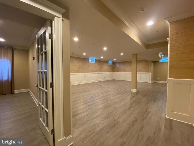 Building Photo - 2163 Potomac River Blvd