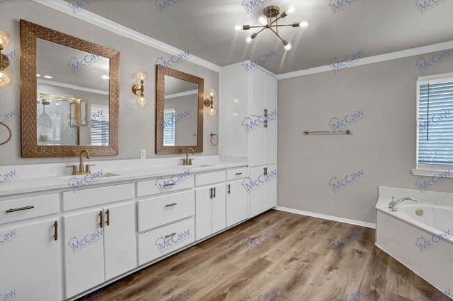 Building Photo - 6113 Lantana Ln