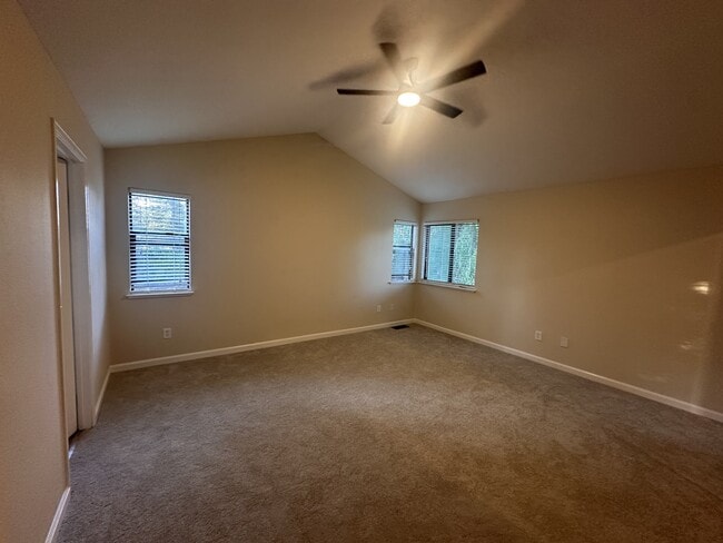 Building Photo - 4145 Rockford Dr