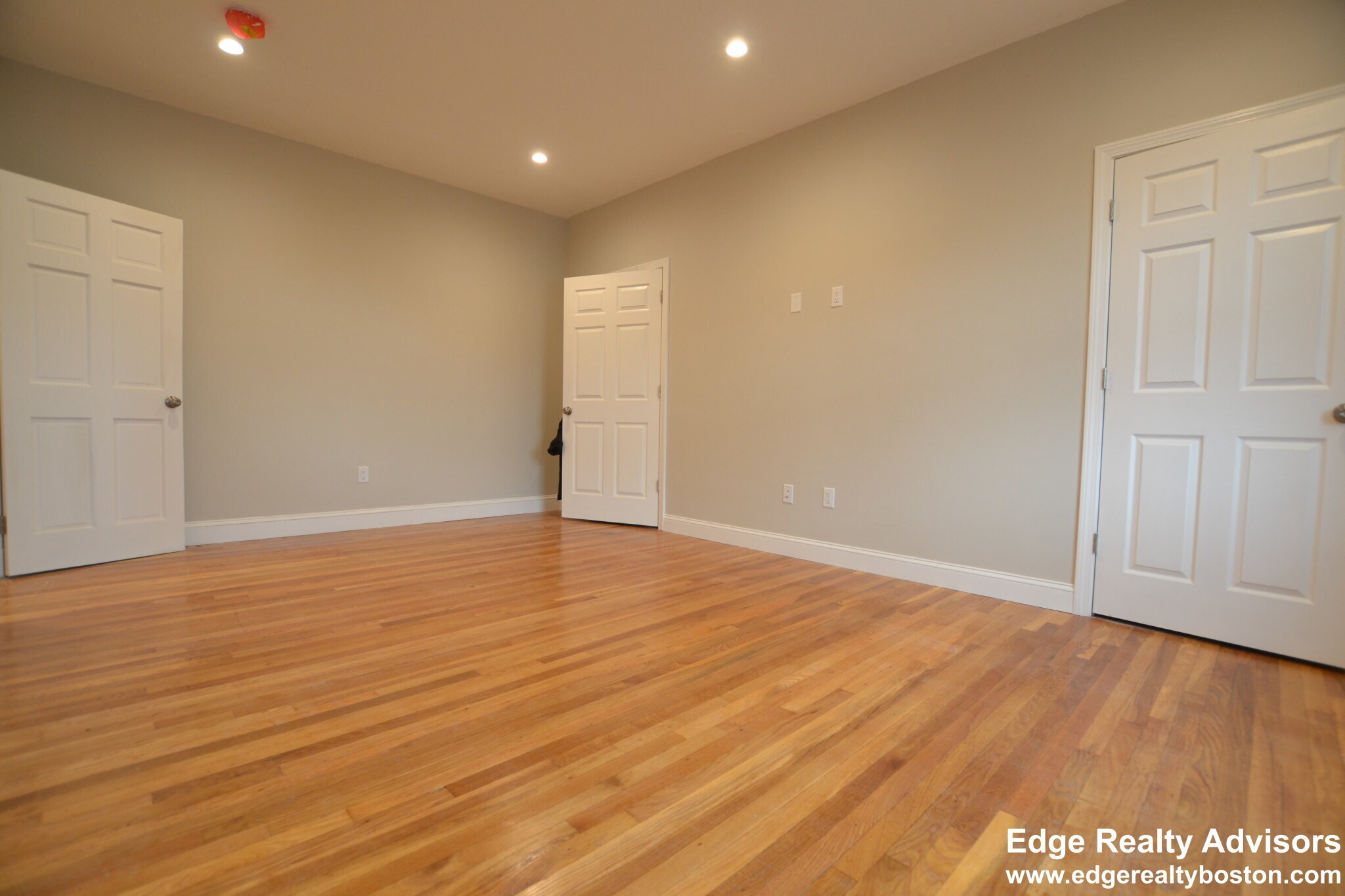 Building Photo - 68 Foster St