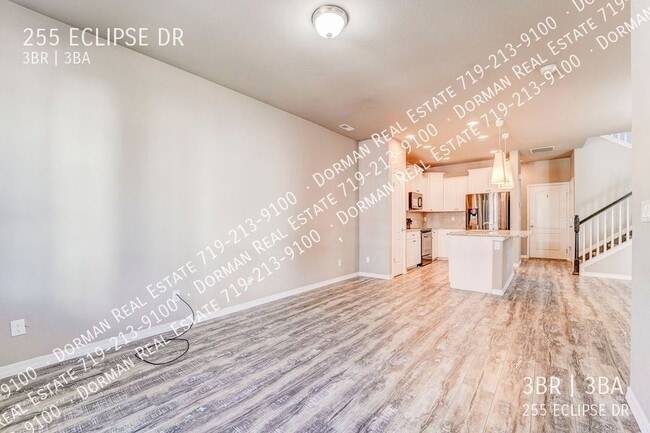 Building Photo - 255 Eclipse Dr