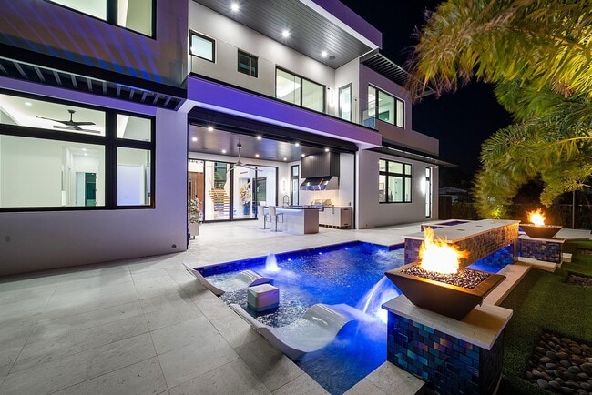 Building Photo - 2650 NE 48th Ct