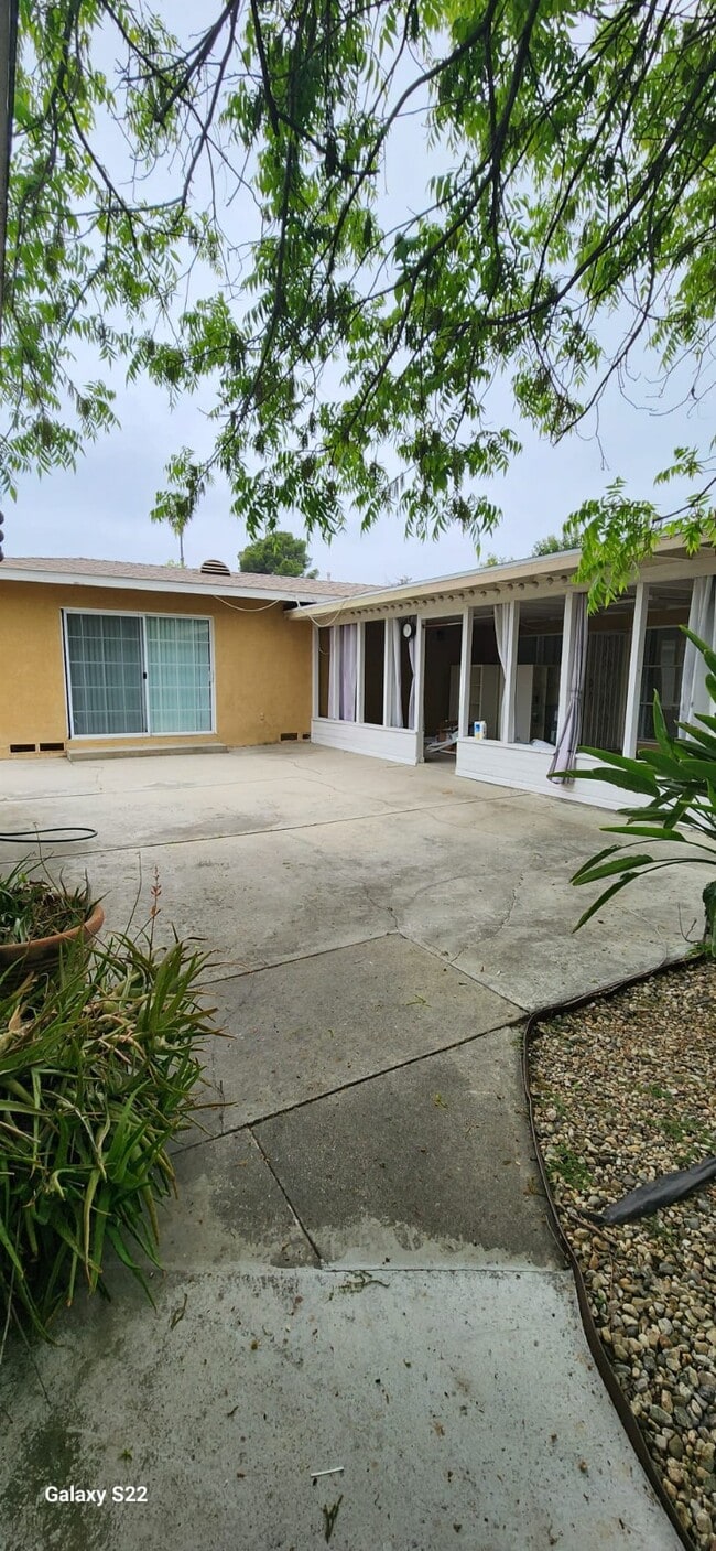 Building Photo - 12402 Killion St