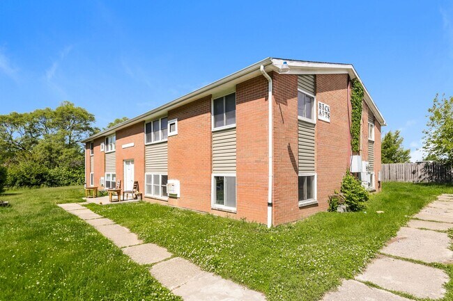 Building Photo - 3611-3625 Charlotte Dr