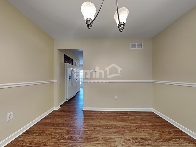Building Photo - 1081 Riverwalk Court