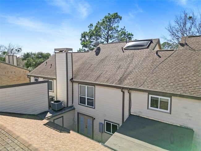 Building Photo - 724 Country Pl Dr