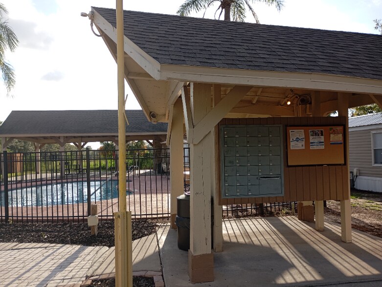Building Photo - 14006 Bluegill Ln