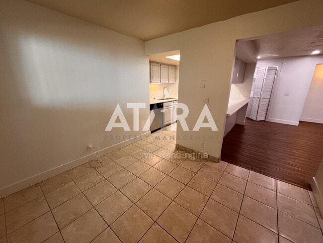 Building Photo - 2141 S 2060 E