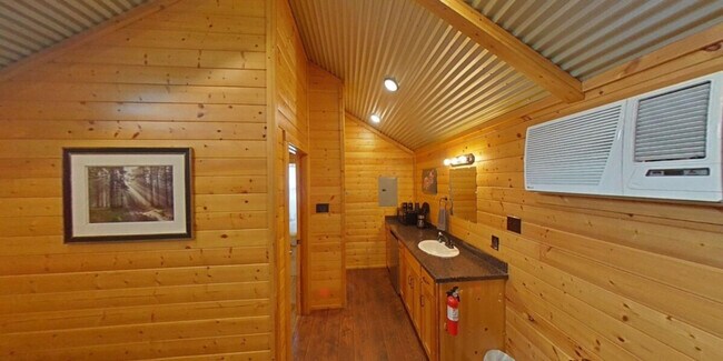 Building Photo - 299 Willow Springs Dr