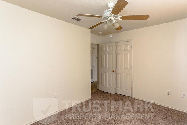 Building Photo - 700 S Amy Ln