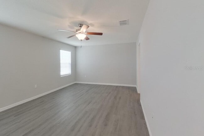 Building Photo - 8669 SW 43rd Ter