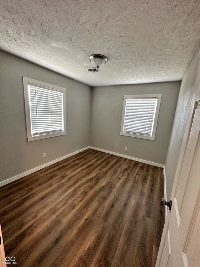 Building Photo - 6497 W 300 S