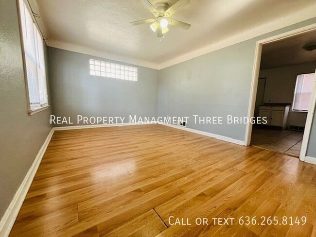 Building Photo - 5650 Leverette Ave