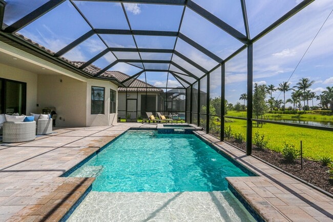 Building Photo - BRAND NEW** STUNNING POOL HOME**PROFESSIONALLY DECORATED**3 BEDS + DEN/ 3 FULL BATHS***ESPLANADE ...