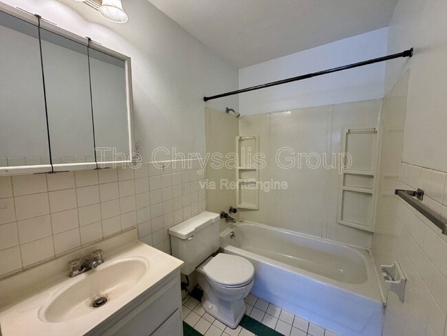 Building Photo - 1455 Catherine St