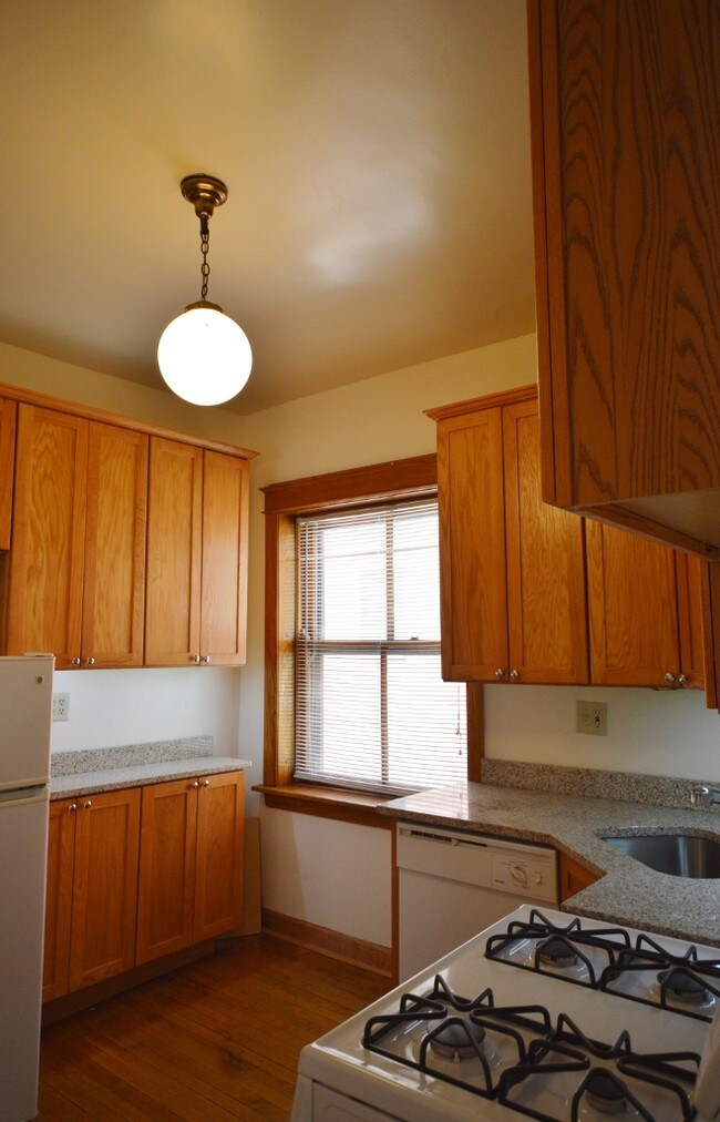 Floorplan - 3810 N. Greenview