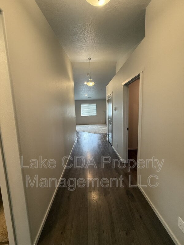 Building Photo - 3995 W Belgrave Wy