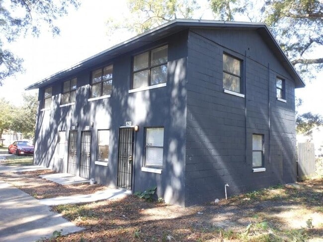 Building Photo - Affordable 2 Bed/ 1 Bath Townhome Style Unit Available Now! Move in Ready!