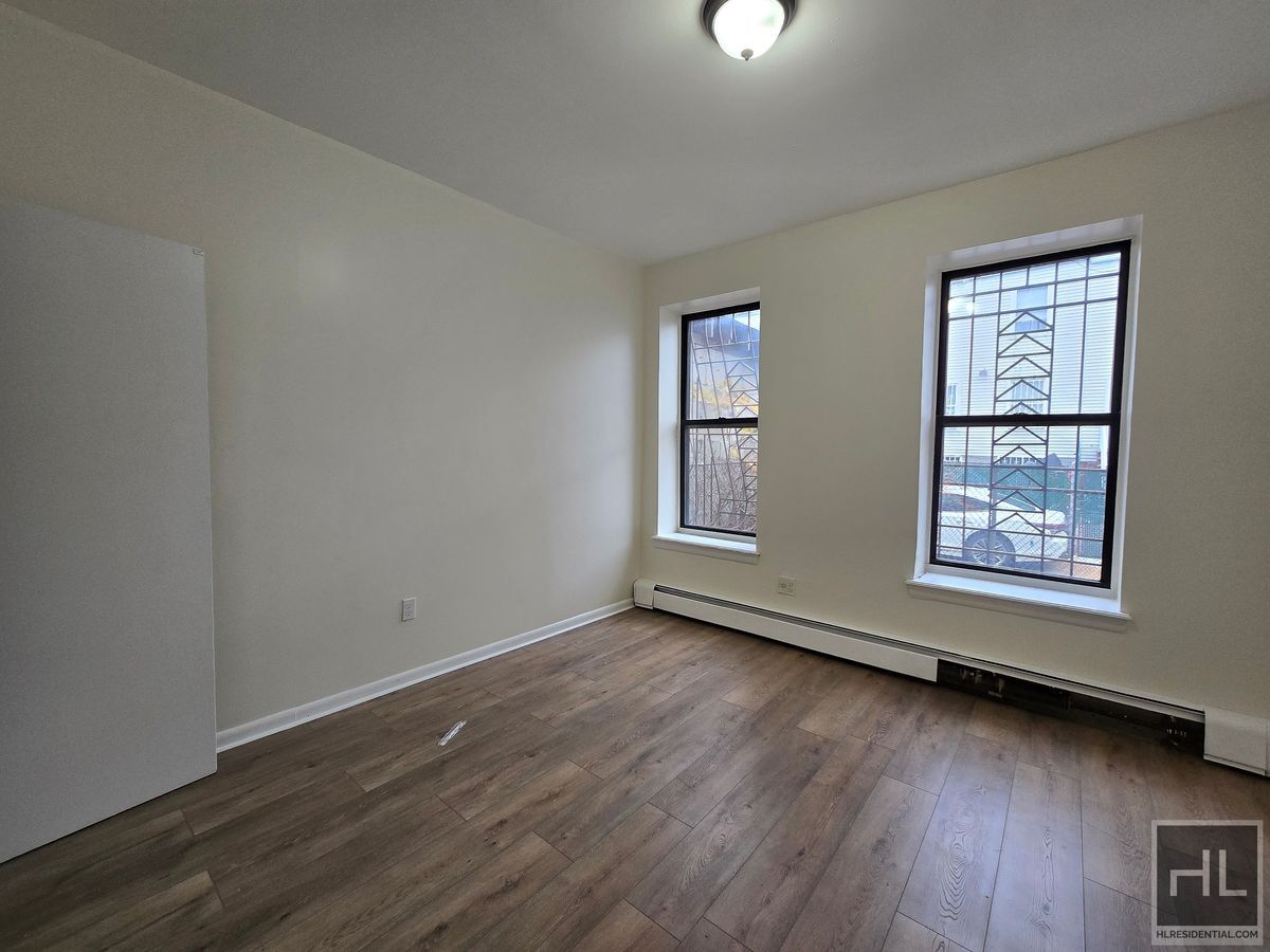 Building Photo - 557 KOSCIUSZKO STREET