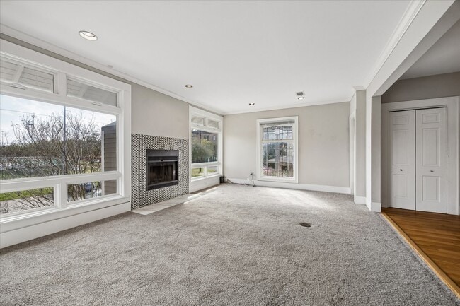 Building Photo - 1015 Usener St