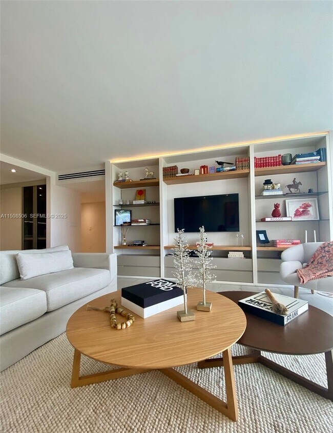 Building Photo - 199 Ocean Ln Dr