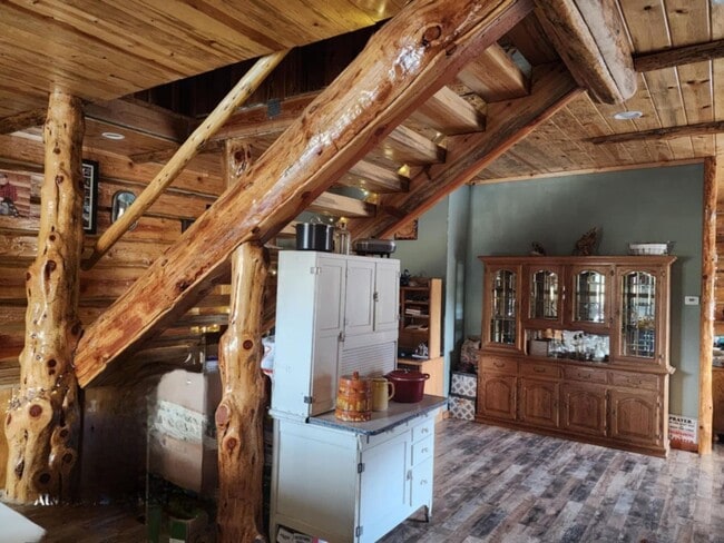 Building Photo - 61468 Blackhawk Trail Ln