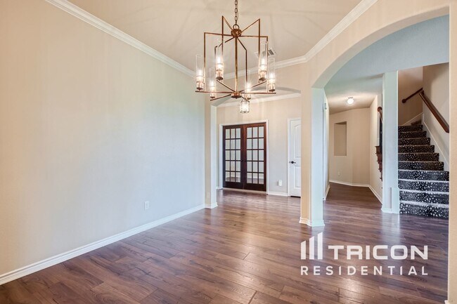 Building Photo - 1044 Lufkin Ln
