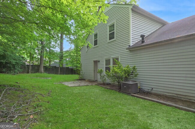 Building Photo - 5883 Brookside Dr SE