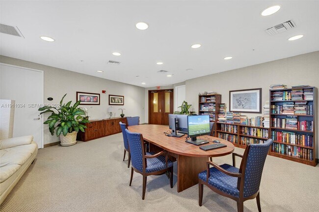 Building Photo - 19501 W Country Club Dr