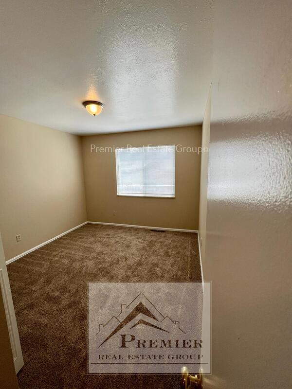 Building Photo - 1437 Auburn Dr