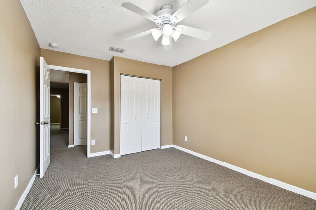Building Photo - 4221 Winding River Way