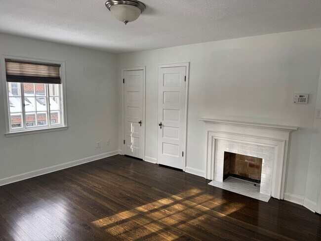 Building Photo - 3 Bedroom 1.5 Bath Single Family Home - Upper Arlington Schools