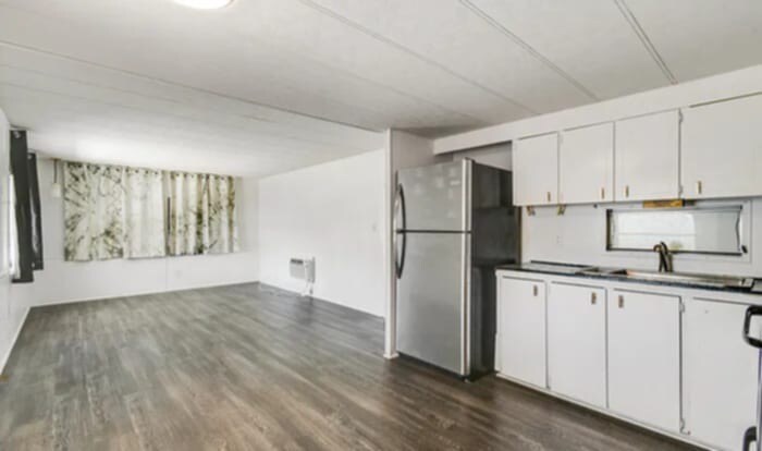 Building Photo - 8445 SE Wren Ave