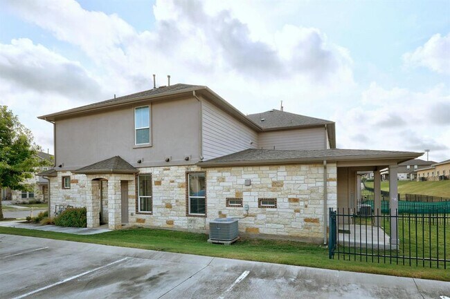 Building Photo - 111 Homily Dr
