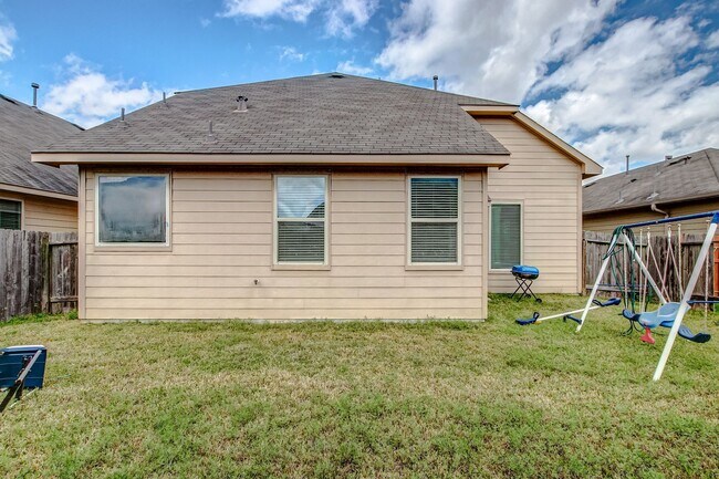 Primary Photo - Ready to move in!