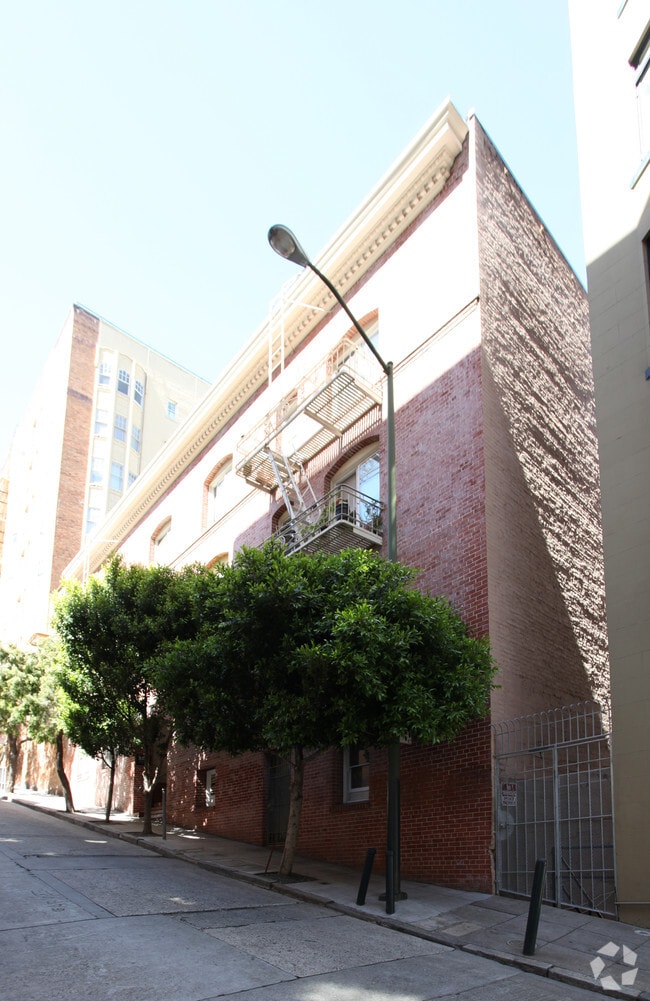 Building Photo - 20 Dashiell Hammett St