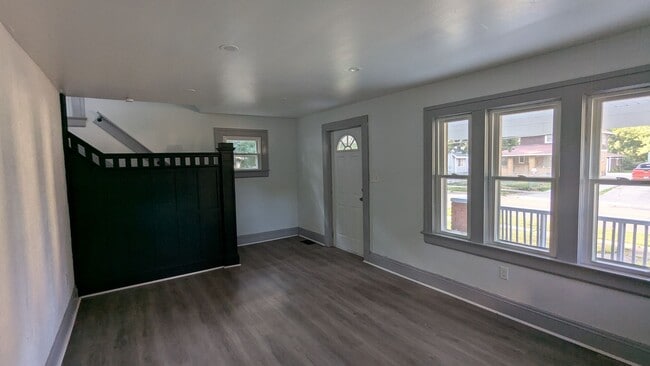 Building Photo - Welcome to this newly renovated gem locate...